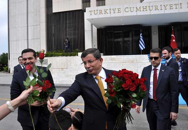 Ahmet Davutoğlu- Alexis Tsipras İzmir'de görüştü