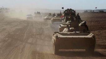 Irak güçlerini yolda karşılayan Kerküklüler, sevinç yaşadı. Irak Ordusu Kerkük'e operasyon başlattı