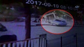 Kahramanmaraş’ın Elbistan ilçesinde kaldırımda yürüdüğü sırada sürücüsünün direksiyon hakimiyetini k