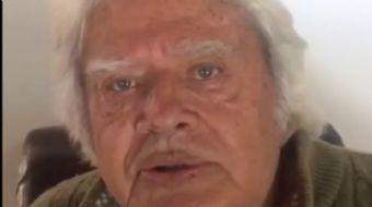 Usta oyuncu Cüneyt Arkın'ın oğlu Murat Cüreklibatır, sosyal medya hesabından, Cüneyt Arkın'ın Mehmet