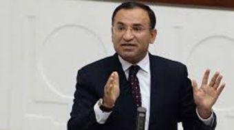 CHP, Meclis Genel Kurulun'da Adalet Bakanı Bekir Bozdağ hakkında gensoru önergesi verdi. Görüşmeler
