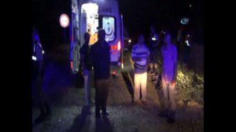 Çorum’un Dodurga ilçesinde hararet yapan otomobilin azalan suyunu tamamlamak için su almaya çalıştığ
