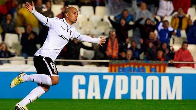 Aziz+Y%C4%B1ld%C4%B1r%C4%B1m,+Feghouli%E2%80%99nin+menajeriyle+el+s%C4%B1k%C4%B1%C5%9Ft%C4%B1