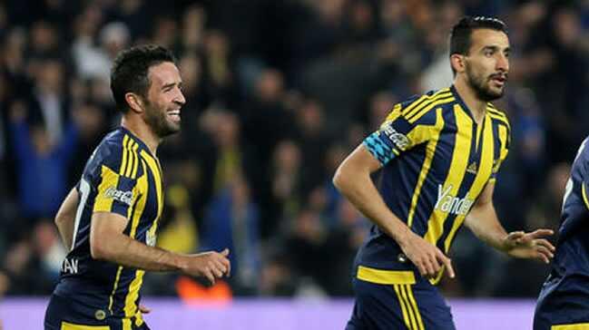 G%C3%B6khan+G%C3%B6n%C3%BCl+ve+Mehmet+Topal%E2%80%99la+ilk+g%C3%B6r%C3%BC%C5%9Fme+yap%C4%B1ld%C4%B1