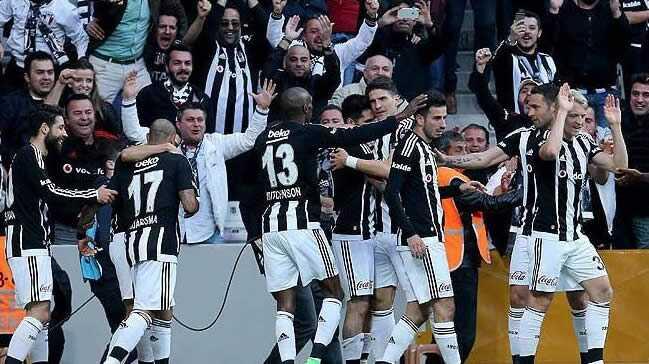 Nando%E2%80%99nun+vur+sa%C4%9F%C4%B1na+gol+olsun%21;