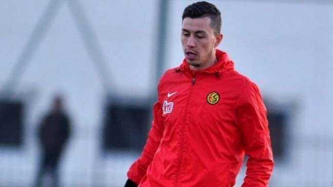 Be%C5%9Fikta%C5%9F%E2%80%99tan+Galatasaray%E2%80%99a+transfer+%C3%A7al%C4%B1m%C4%B1%21;