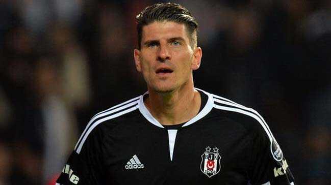 Bilic%E2%80%99ten+Mario+Gomez+bombas%C4%B1%21;