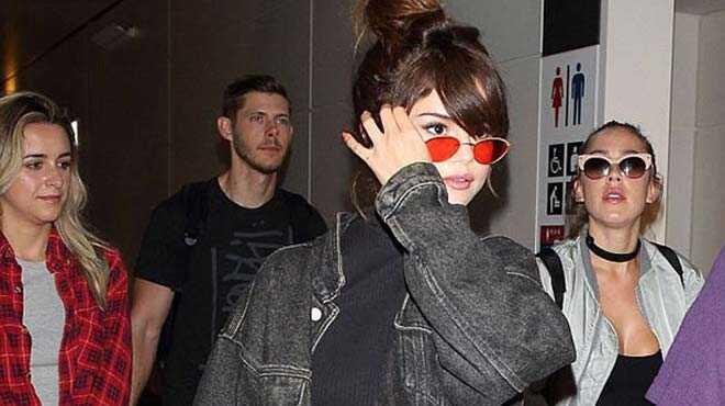 Selena+Gomez+tarz%C4%B1n%C4%B1+konu%C5%9Fturdu
