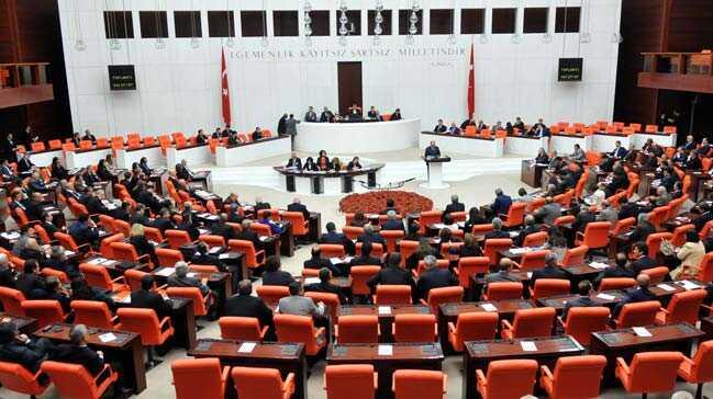 Vergi+bor%C3%A7lar%C4%B1n%C4%B1+yeniden+yap%C4%B1land%C4%B1ran+kanun+kabul+edildi
