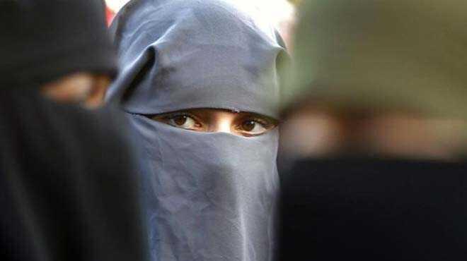Fas%E2%80%99ta+burka+%C3%BCretimi+ve+sat%C4%B1%C5%9F%C4%B1+yasakland%C4%B1