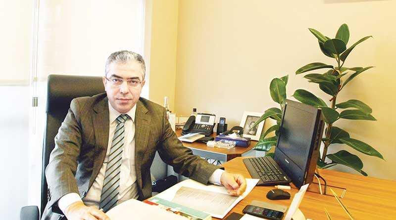 Mehmet+U%C3%A7um:+Parlamenter+sistem+kal%C4%B1rsa otoriterle%C5%9Fmeyi+getirir%21;