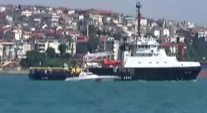 Rus kurtarma gemisi İstanbul Boğazı ndan geçti