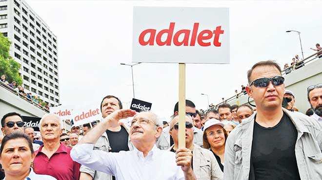 Times%E2%80%99tan+sokak+%C3%A7a%C4%9Fr%C4%B1s%C4%B1+yapt%C4%B1