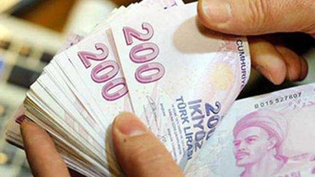 Kamuda 30 yıldan fazla hizmeti olan memur emeklilerine 7 bin Kamuda 30 yıldan fazla hizmeti olan memur emeklilerine 7 bin