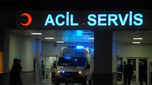 İzmir'de tur minibüsü devrildi 5 yaralı