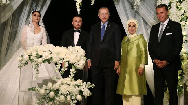 Cumhurbaşkanı Erdoğan ve eşi Emine Erdoğan Gökhan Töre'nin nikah törenine