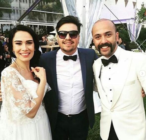 Sarp Akkaya ile Sinem Yalçınkaya evlendi