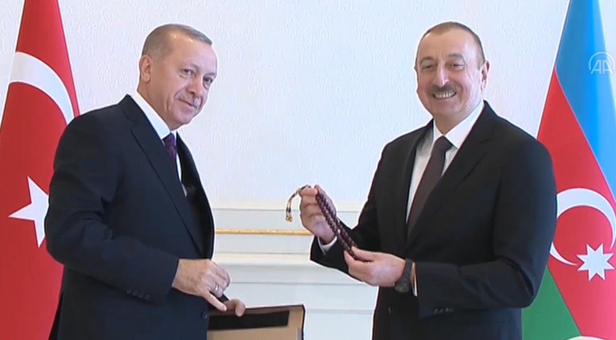 <p>Başkan Erdoğan, Azerbaycan Cumhurbaşkanı İlham Aliyev tarafından Zagulba Sarayı’nda resmi t