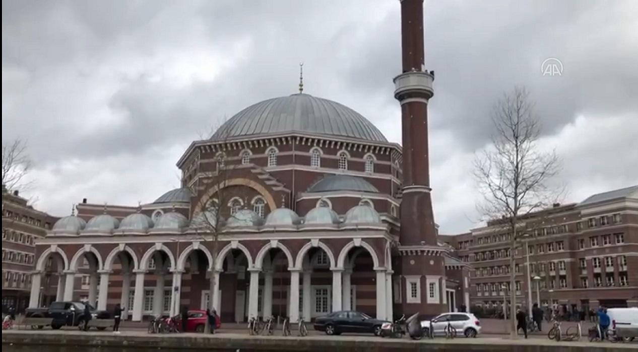 Hollanda'da ezan sesleri yükseliyor