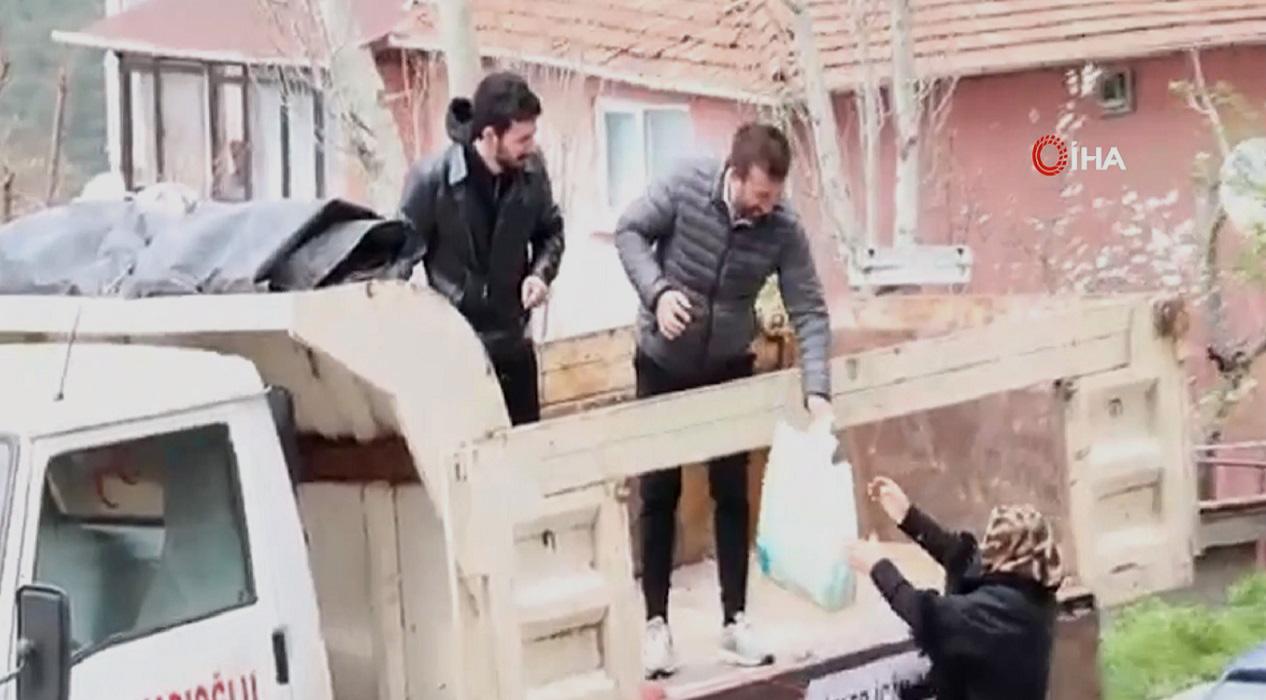 İş adamından örnek davranış... Kapı kapı dolaşıp erzak dağıttı