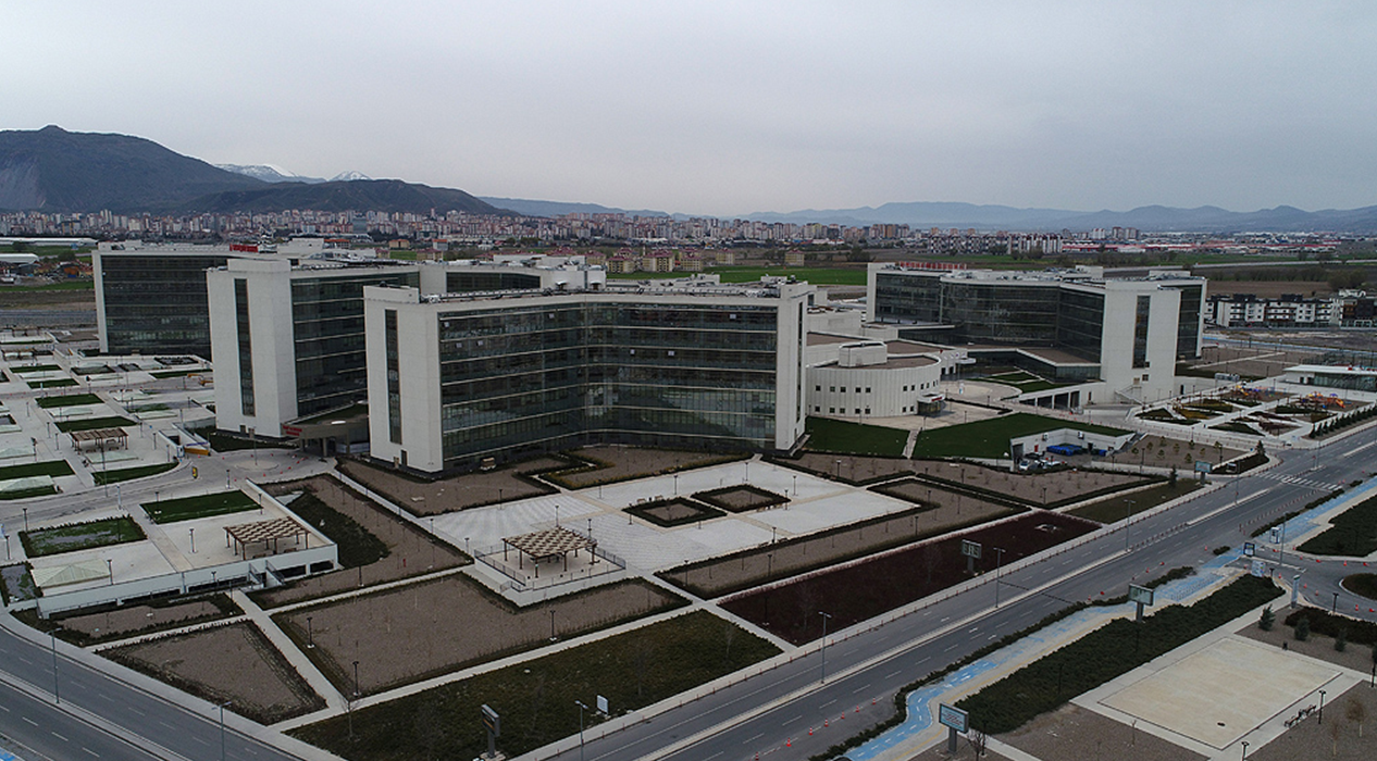 Korona ile mücadelenin önemli merkezi Kayseri Şehir Hastanesi