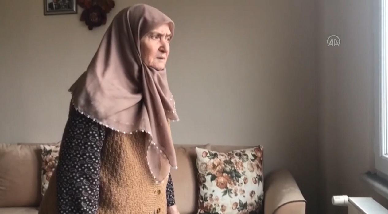 Koronavirüsü yenen 86 yaşındaki kadın diğer hastalara umut oldu