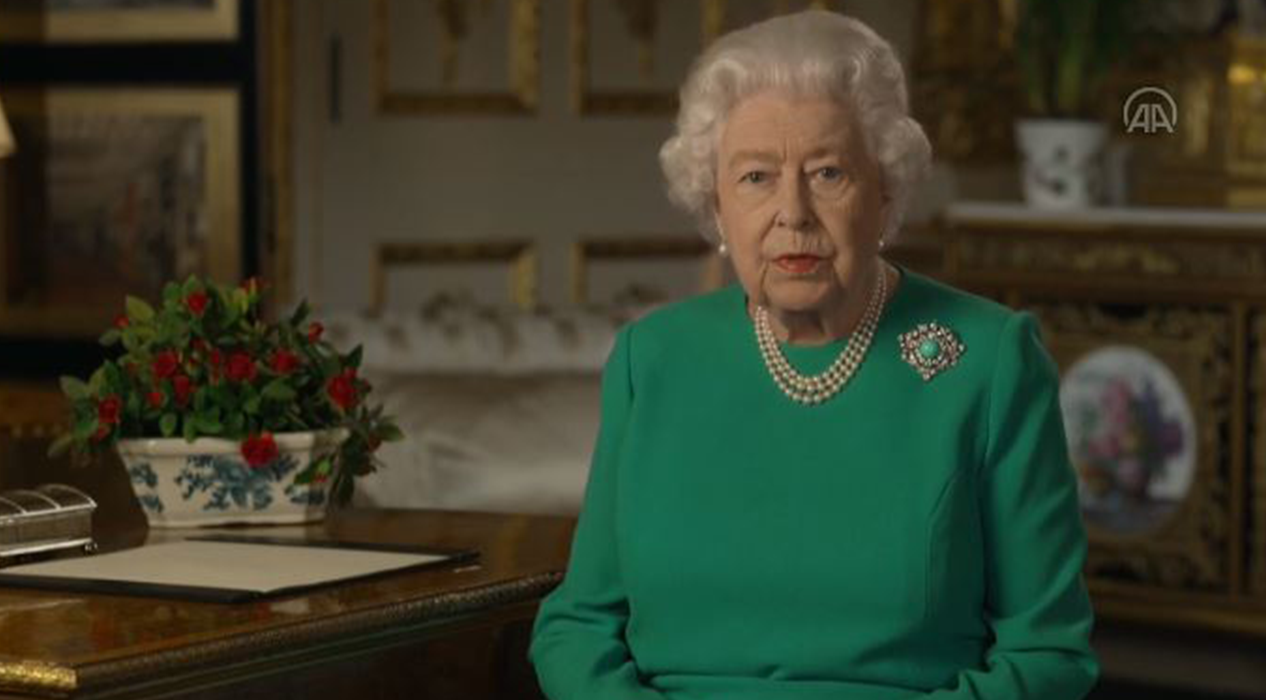 Kraliçe 2. Elizabeth, İngiliz halkına seslendi...