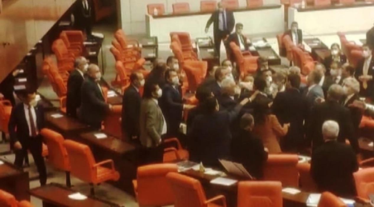 TBMM'de MHP ve HDP'li milletvekilleri arasında gerginlik!