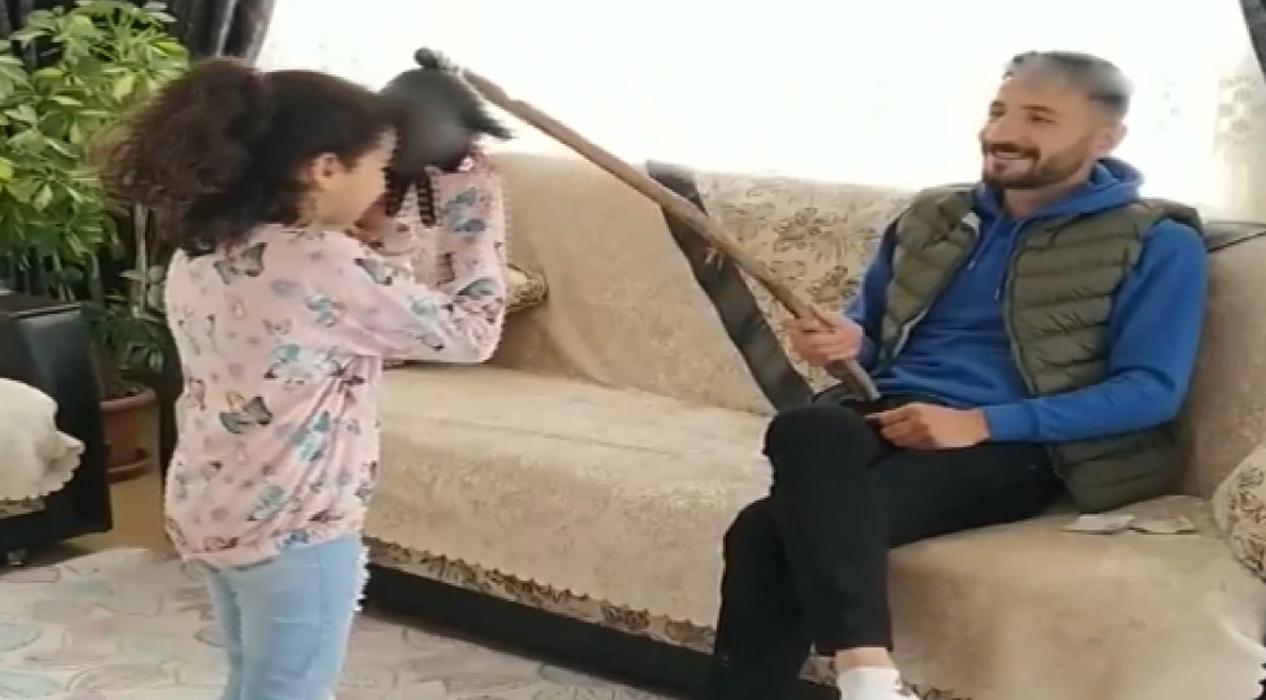 Bayramda el öpme geleneğine sosyal mesafe ayarı