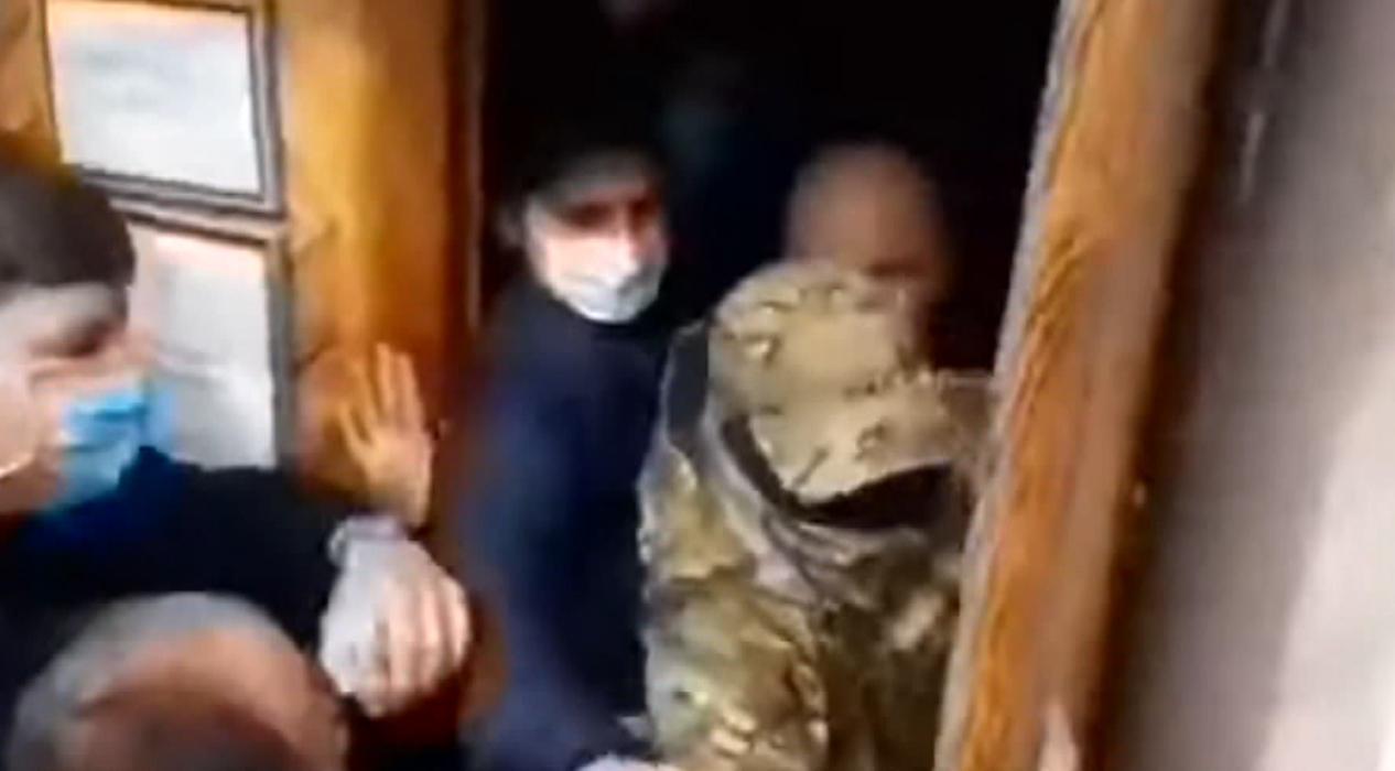 Ukrayna eski Cumhurbaşkanı Poroşenko'ya tarihi eser kaçakçılığından operasyon