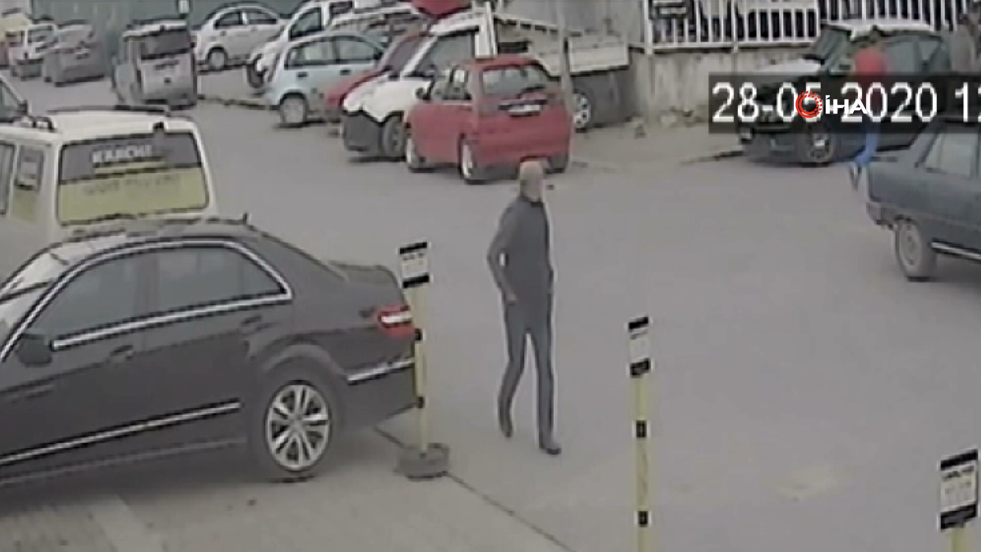 Önce selamlaştılar, sonra birbirlerini bıçakladılar...