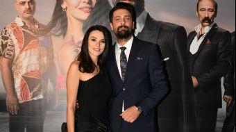 <p>Ağır Romantik filminin galasında Onur Tuna, ´Çekimlerde çok eğlendik´ şeklinde bir açıklamada bul