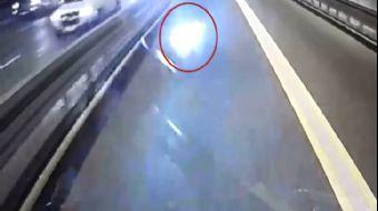 <p>Mecidiyeköy´de metrobüs ile kafa kafaya çarpışarak hayatını kaybeden motosikletli sürücünün kimli