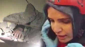 <p>Elazığ´daki deprem sonrası enkaz altındakileri kurtarma çalışmaları devam ediyor.</p>
<p>Depre