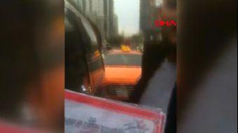 <p>İddiaya göre, İstanbul´da bir turizm şirketine ait araç, Başakşehir´den aldığı müşteriyi Sapanca´
