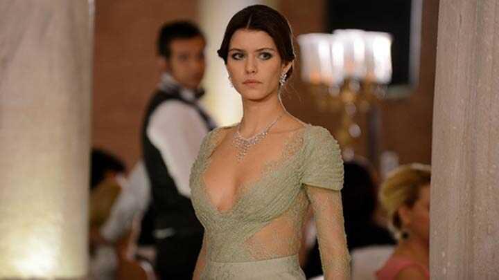 Beren Saat ekranlara ara veriyor