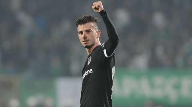 Süper Lig'de 2015-16'nın golü Oğuzhan Özyakup'tan