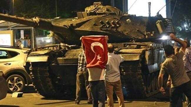 Darbeyi MİT'e haber veren binbaşı konuştu