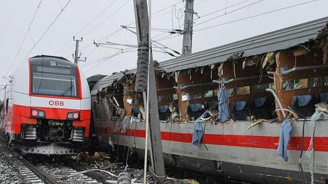 Polonya’da tren kazası: 1 ölü, 22 yaralı
