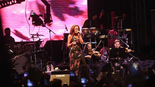 Yıldız Tilbe, Edirne'de konser verdi
