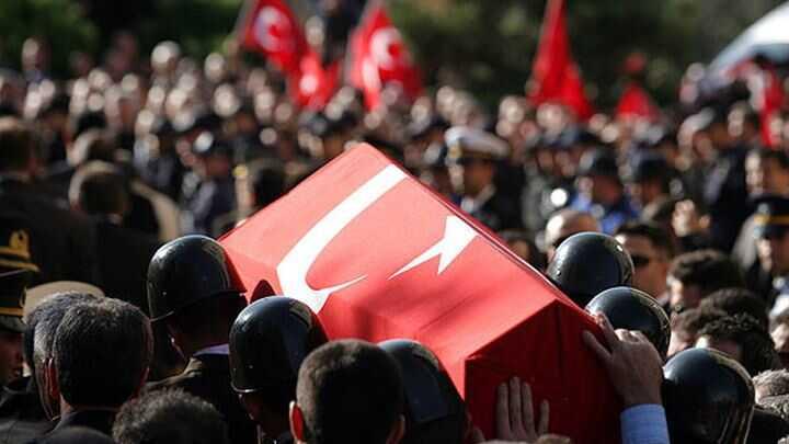 Şırnak'ta şehit askerler için tören düzenlendi