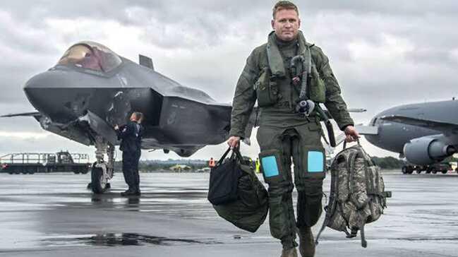 Türk Donanması’nın ilk F-35B pilotu olacaklar
