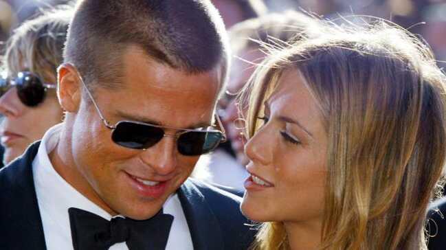 Brad Pitt Jennifer Aniston'ın doğum günü partisine katıldı!