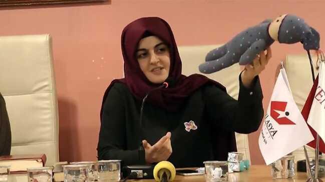7.5 yıl hapis cezasına çarptırılan FETÖ'cü muhabir Nur Ener Kılınç'ın yurt dışına kaçtığı ortaya çıktı