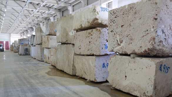 Bayburt'ta işlenen taş 4 kıtaya ihraç ediliyor