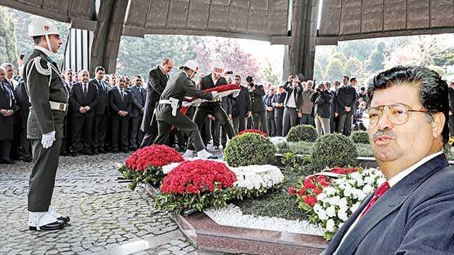 Özal'a hüzünlü anma