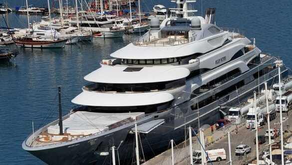 Mega yat 'Vava 2' Marmaris'e geldi