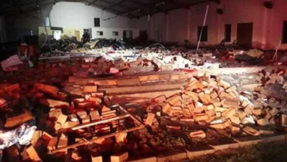 Güney Afrika'da kilise duvarı çöktü: 13 ölü