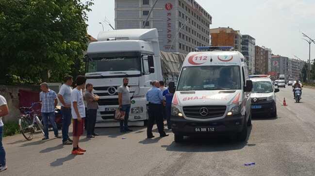 Uşak'ta tırın çarptığı kişi yaşamını yitirdi