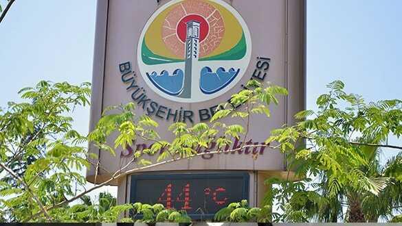 Adana'da termometreler 44 dereceyi gösterdi
